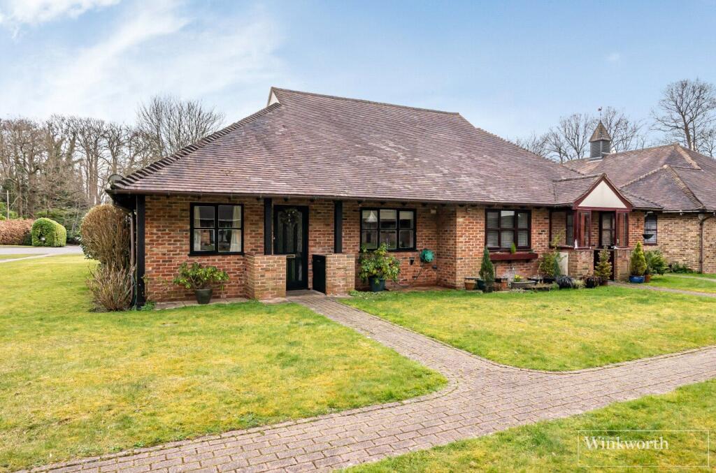 2-bed house on Bagshot Road, Ascot, Berkshire, SL5, £310,000