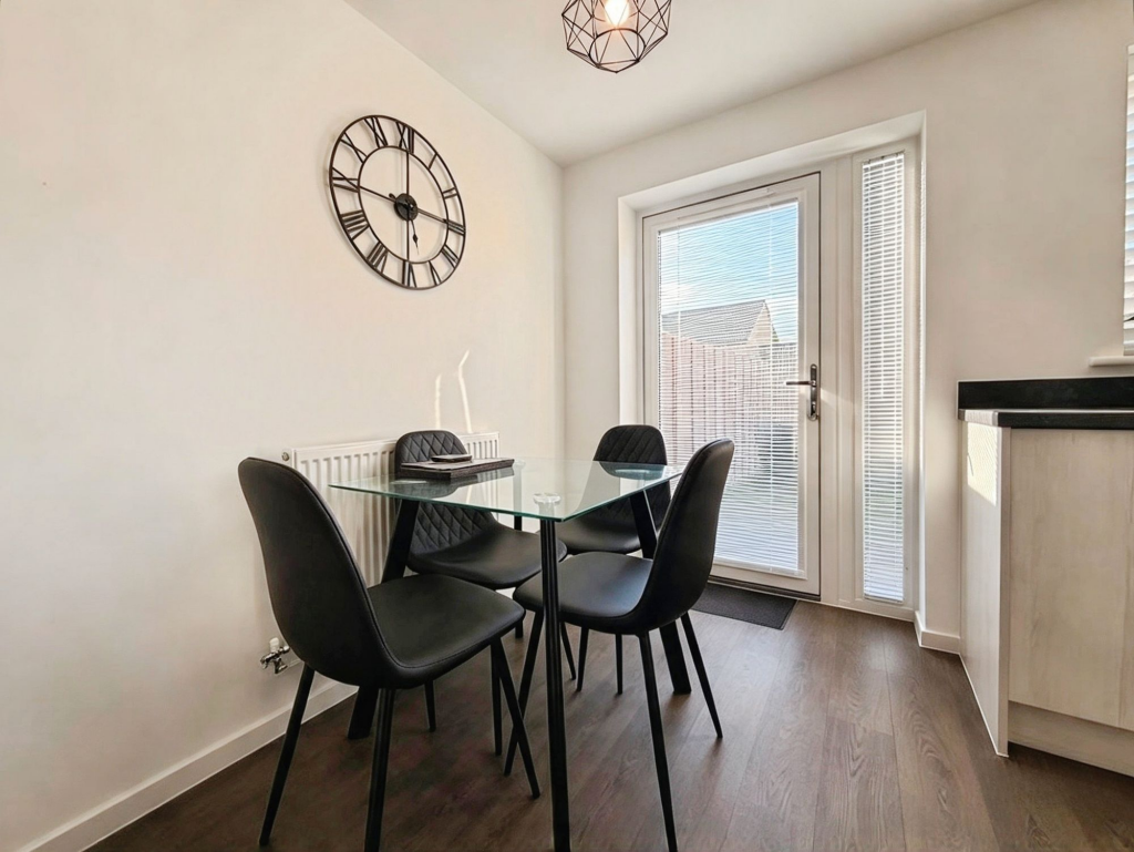 House in Stratton St Margaret, Swindon - View 4