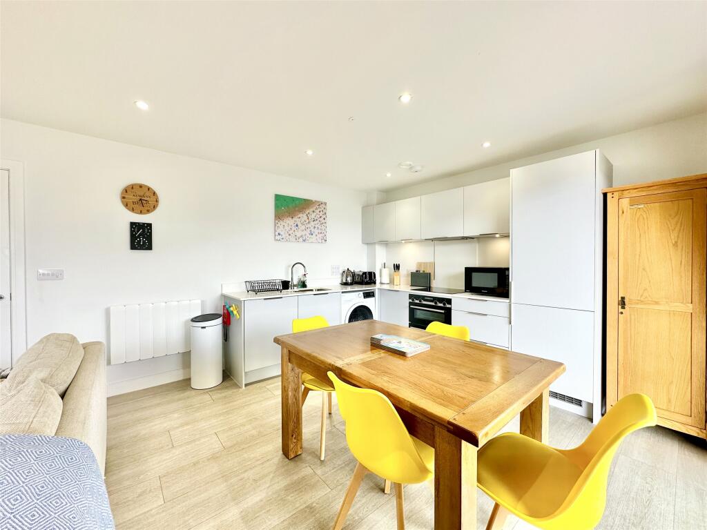 Beach Road, Woolacombe, Devon, EX34 photo 5