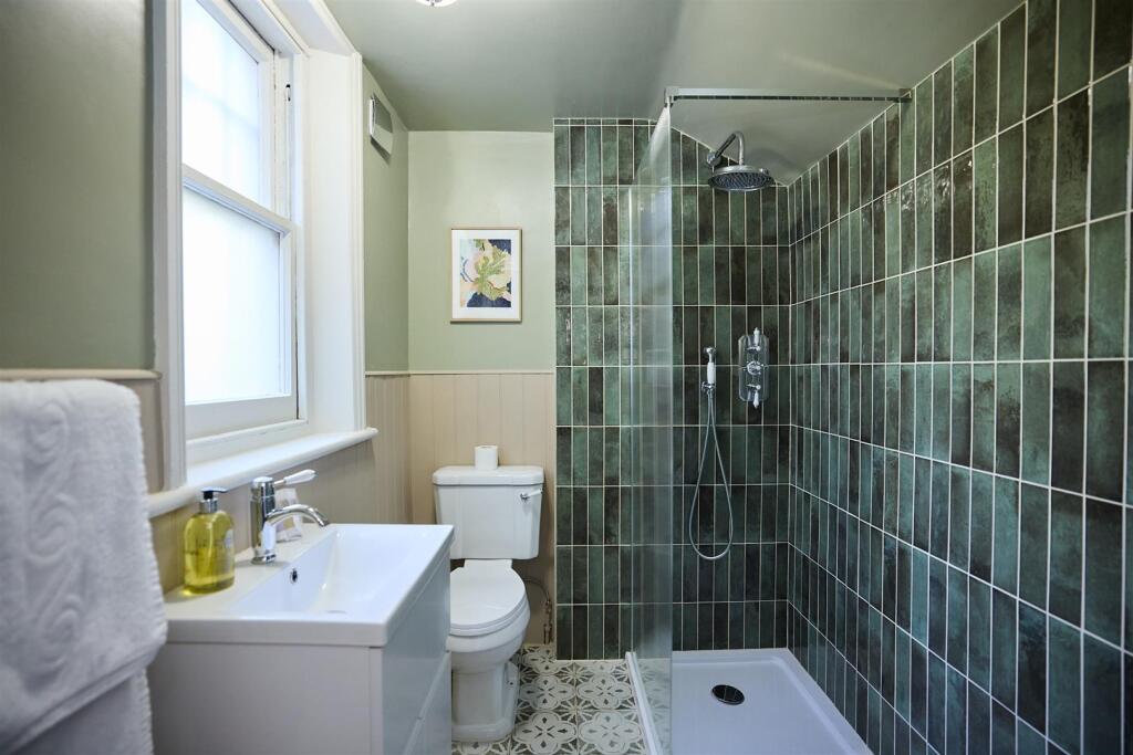 Apartment in London, South Hampstead - View 5
