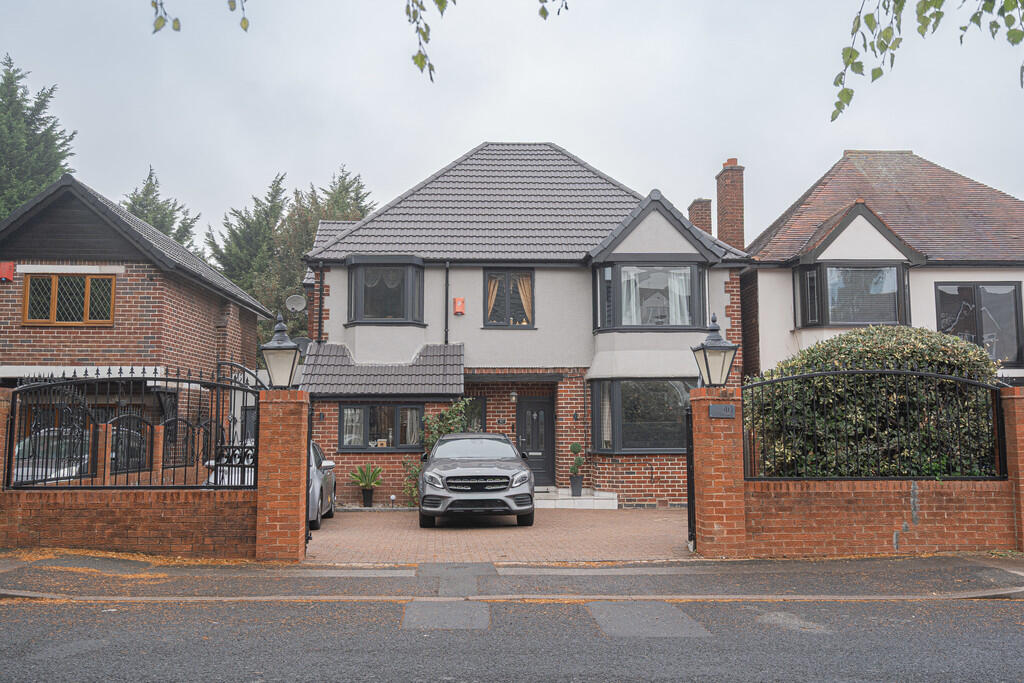 4-bed detached on West Drive, Handsworth, Birmingham, £550,000
