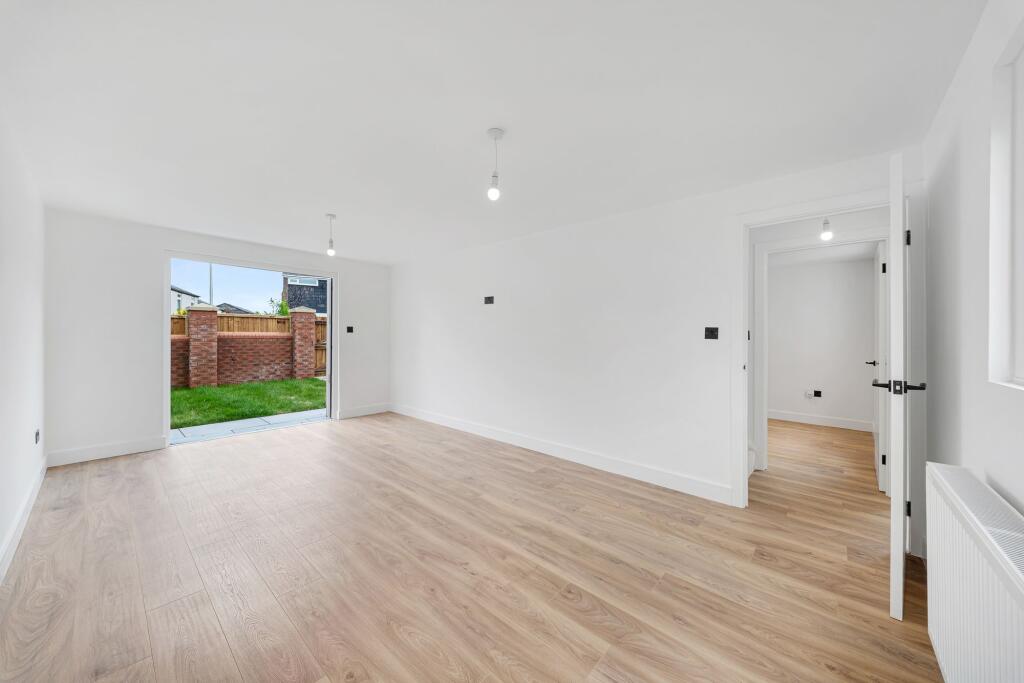 House in Runcorn, Halton Brook, Grange - View 5