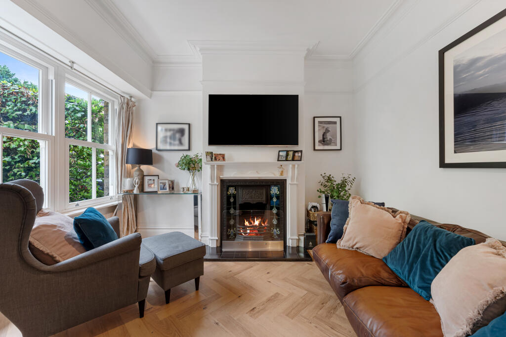House in High Peak, Brookbottom, New Mills - View 4