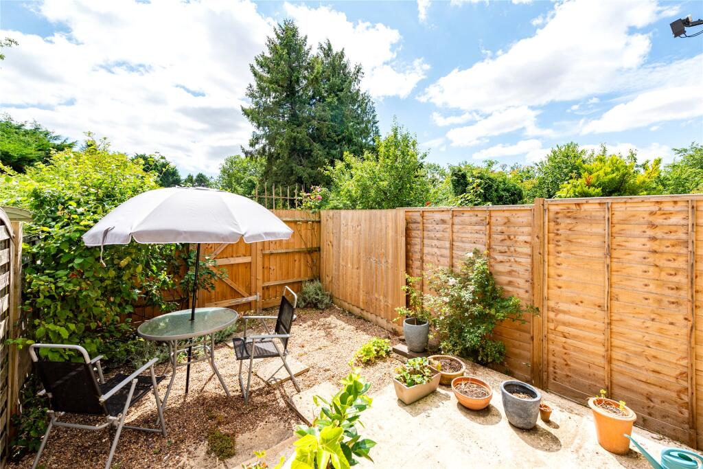 House in Northampton - View 3