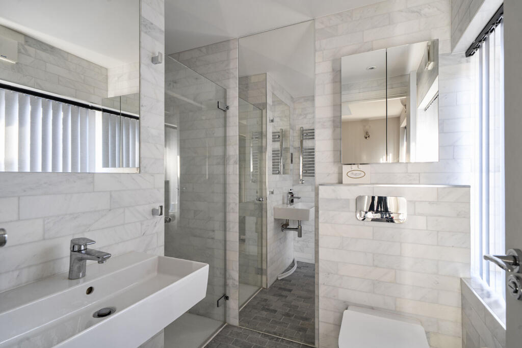 Apartment in London - View 5