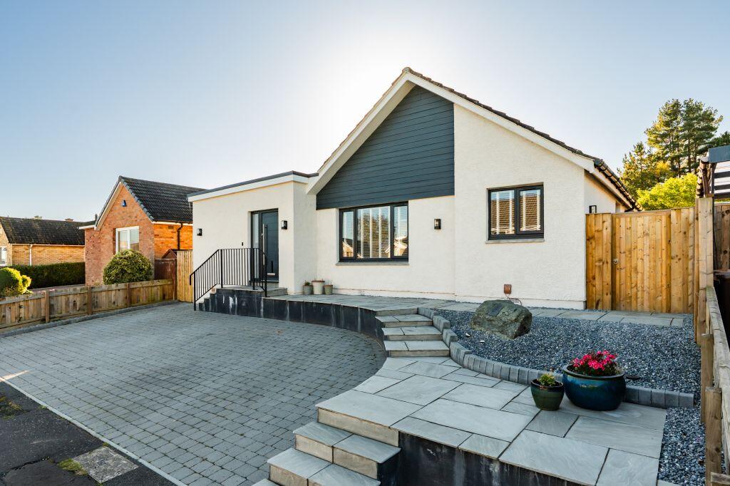 Main image of property: 6 Turner Avenue, Edinburgh, EH14 7BS