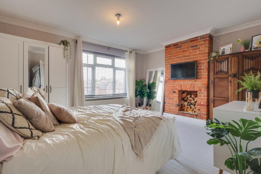 House in Southampton - View 5