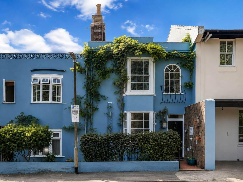 Main image of property: Howard Terrace, Brighton, BN1