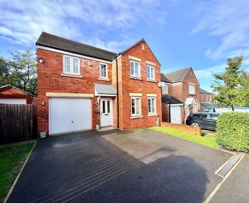 4-bed detached on Kestrel Road, Barnsley, S75 1AR, £340,000