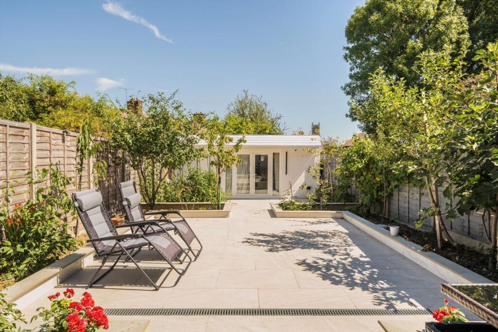 House in London - More