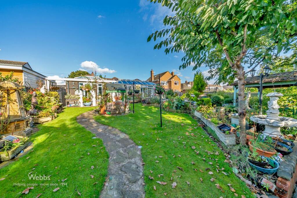 Dearnsdale Close, Stafford photo 4