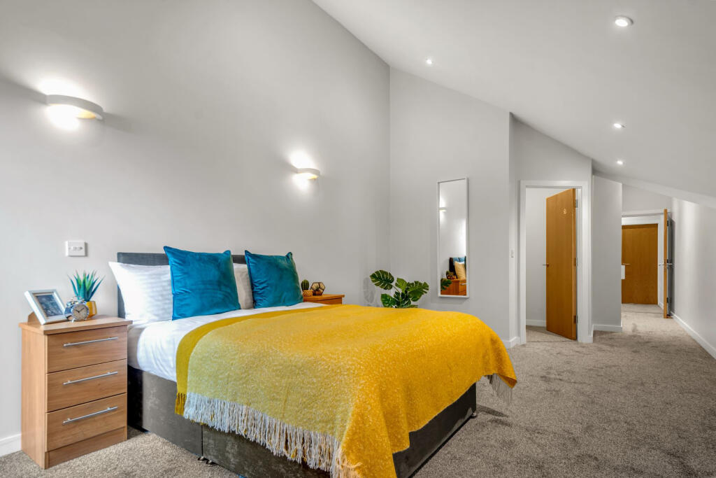 Apartment in Leeds - View 4