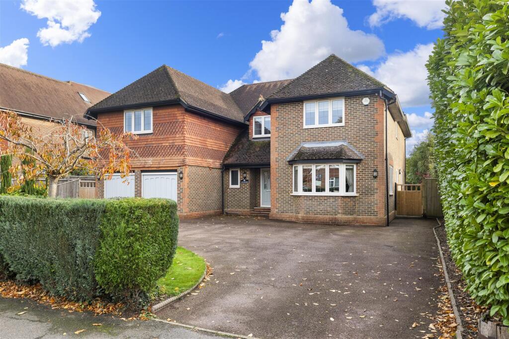 Main image of property: Avenue Road, Cranleigh
