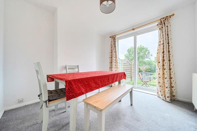 House in Reading, Dee Park - View 3