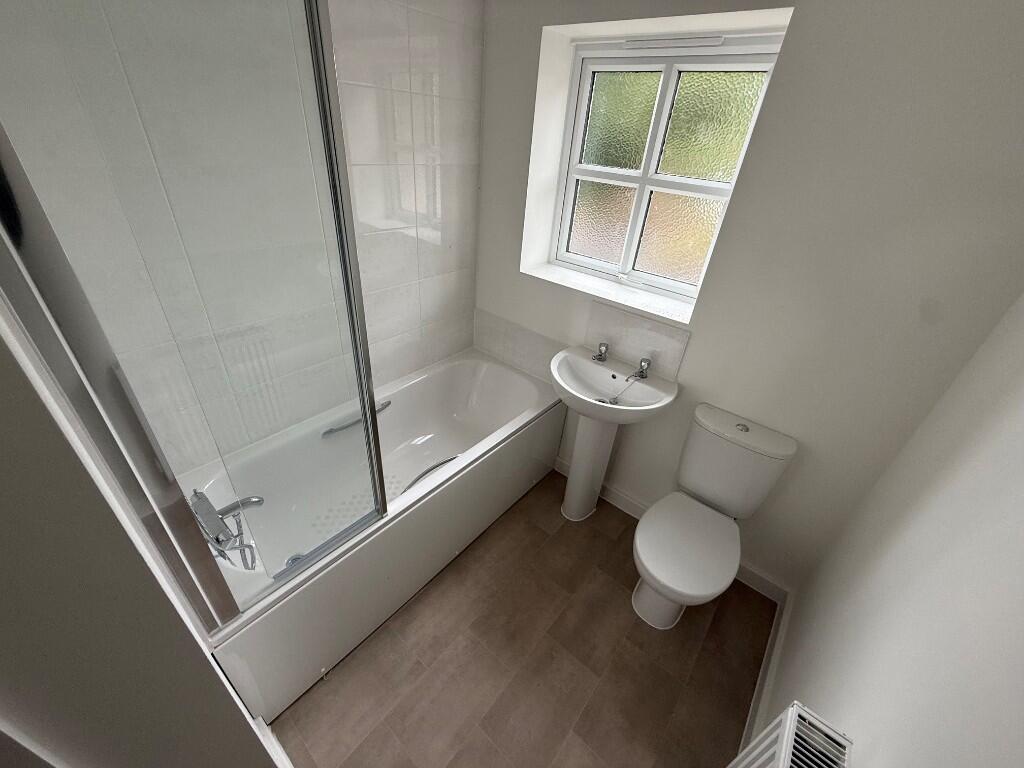 House in Bolton - View 3