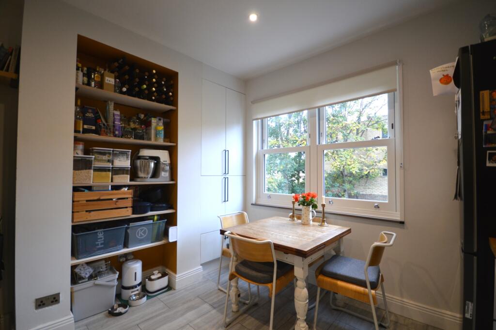 Keppel Road, London, E6 photo 3