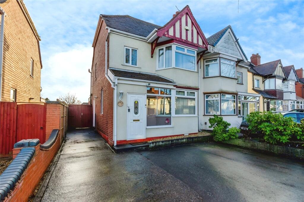 House in Wolverhampton, Wood End