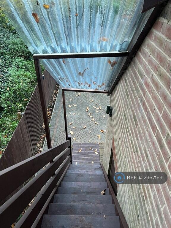 Apartment in Tonbridge and Malling, Kings Hill - View 4