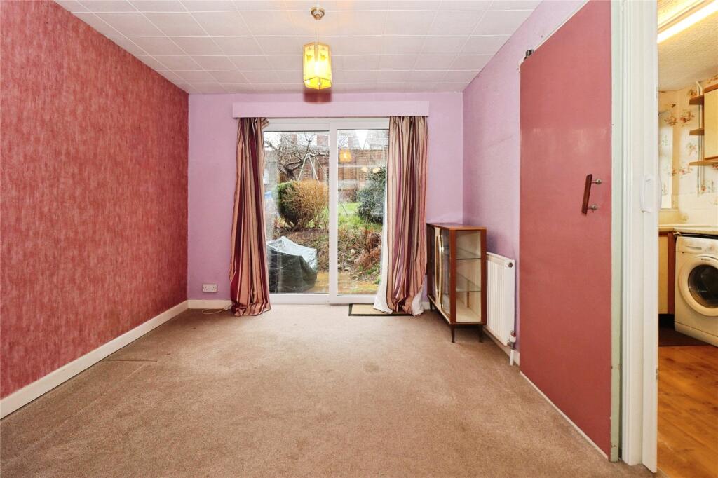 House in Bristol, Kingswood - More