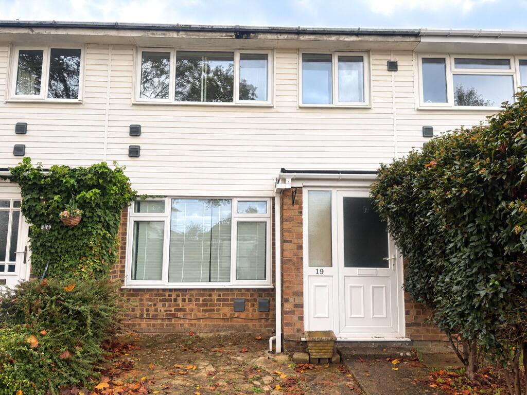 Main image of property: Whittington Place, Carterton, Oxfordshire, OX18