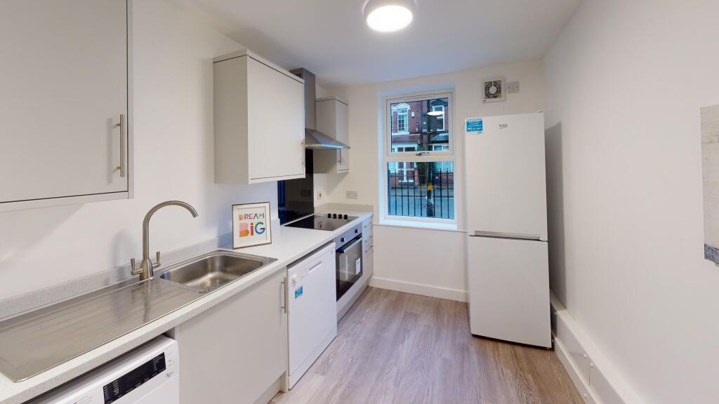 Additional image 3 of Raddlebarn Court - Room 1, Selly Oak, West Midlands, B29