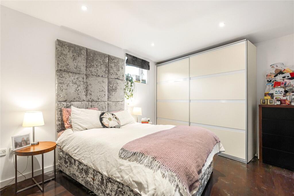 Apartment in London - View 4