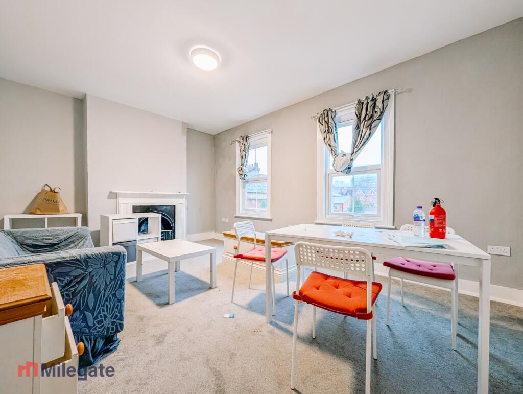 Main image of property: The Grove, Reading, RG1