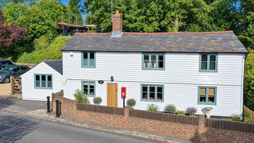 3-bed detached on Cackle Street, Brede, £495,000