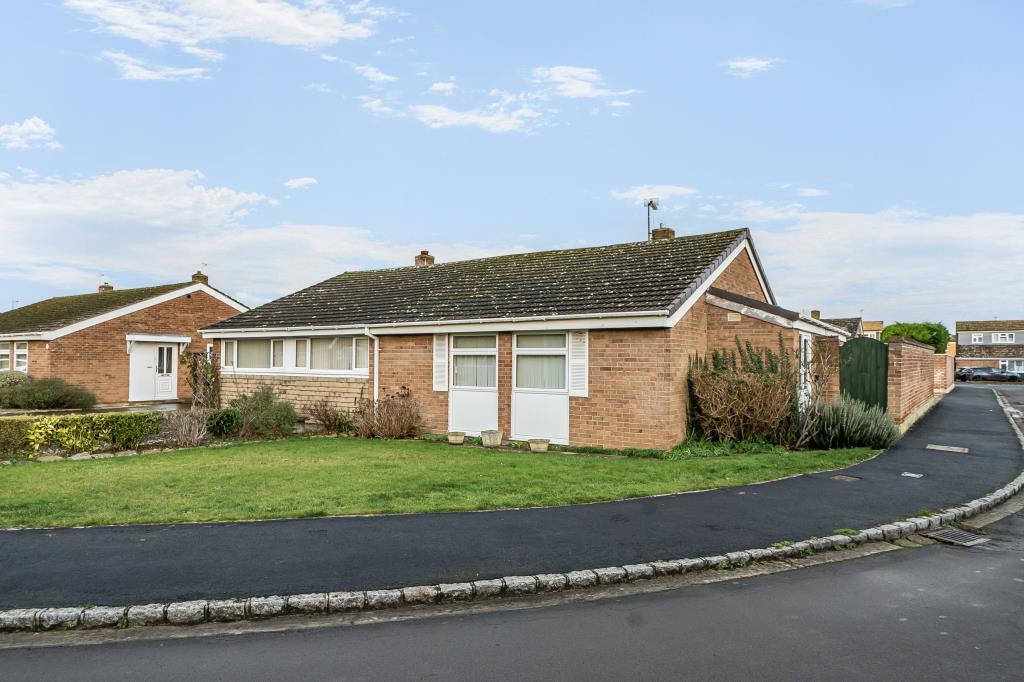 2-bed semi-detached on Eynsham, Oxfordshire, OX29, £375,000