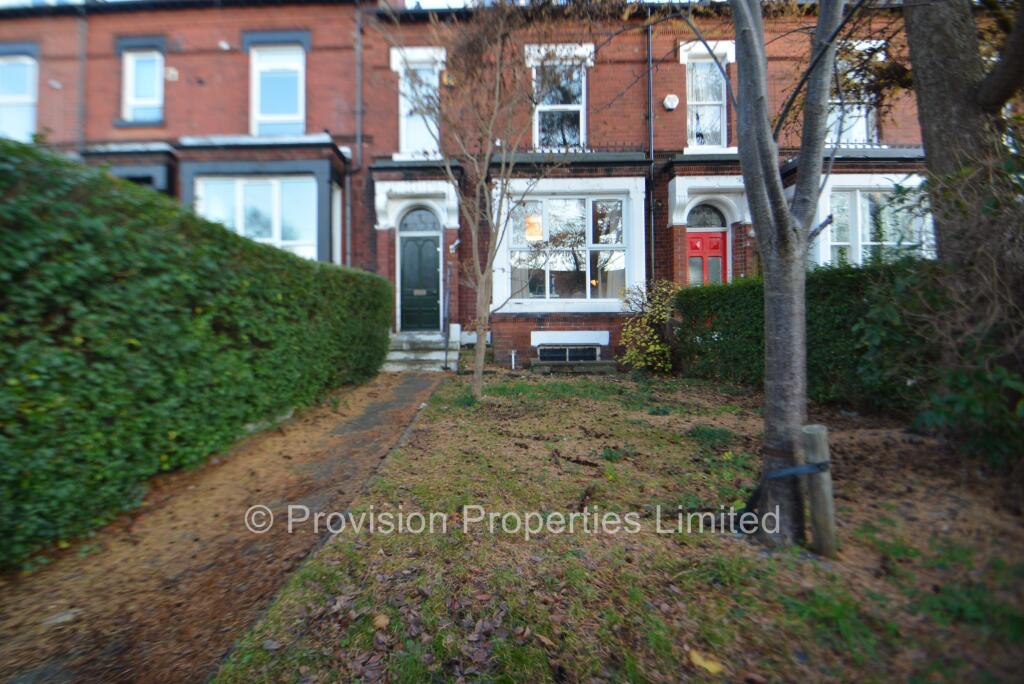 Ash Grove, Hyde Park, Leeds, LS6