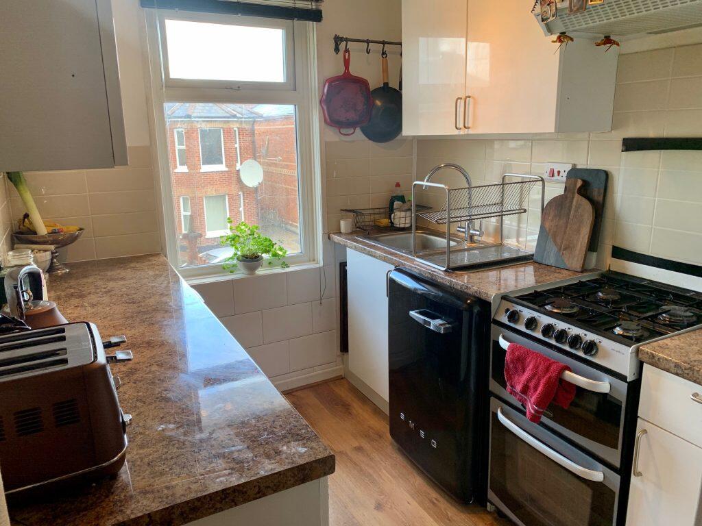 Apartment in Bournemouth, Winton - More