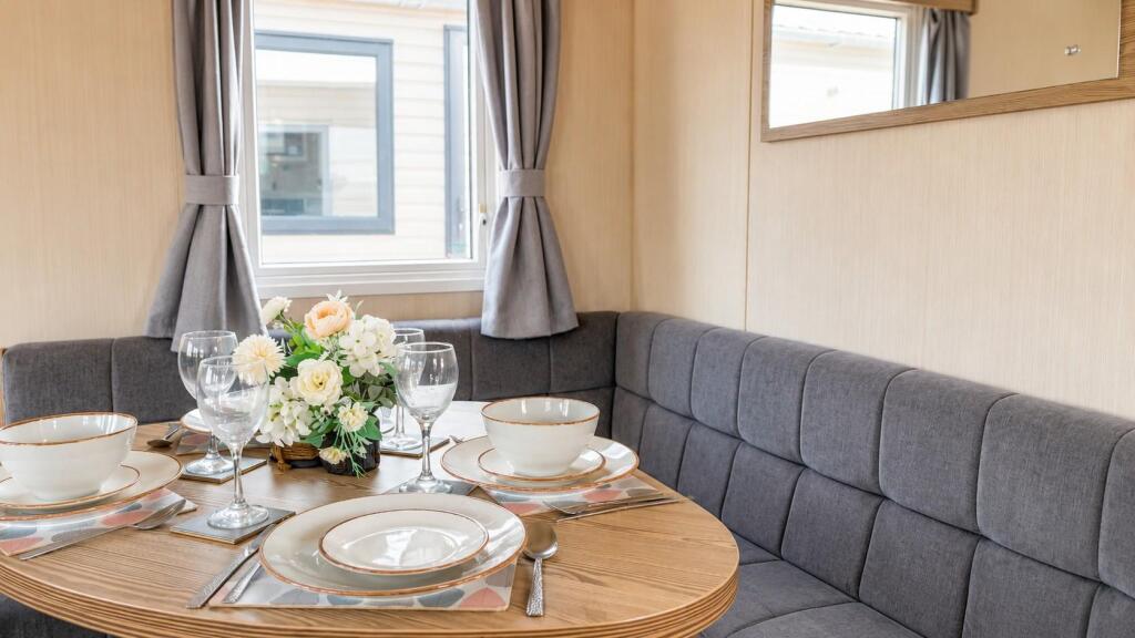 Seaview Holiday Park, St John's Rd, Whitstable , CT5 2RY - View 4