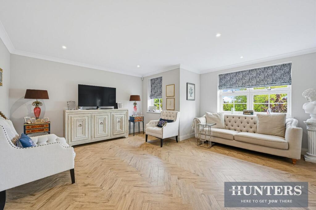 House in Mole Valley, Surrey - View 3
