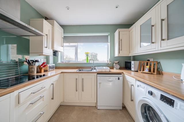 House in Newbury, West Berkshire - View 3