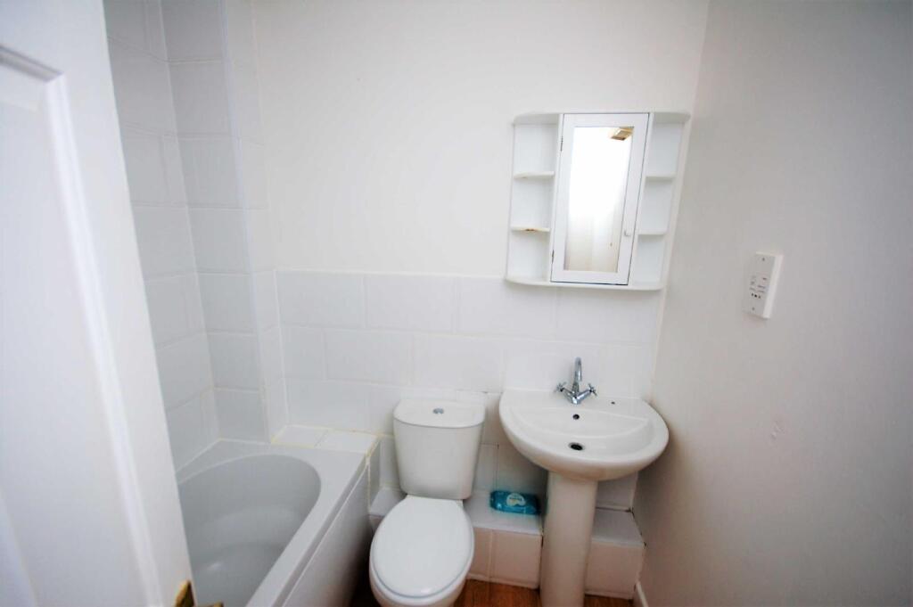 Apartment in Manchester - View 5