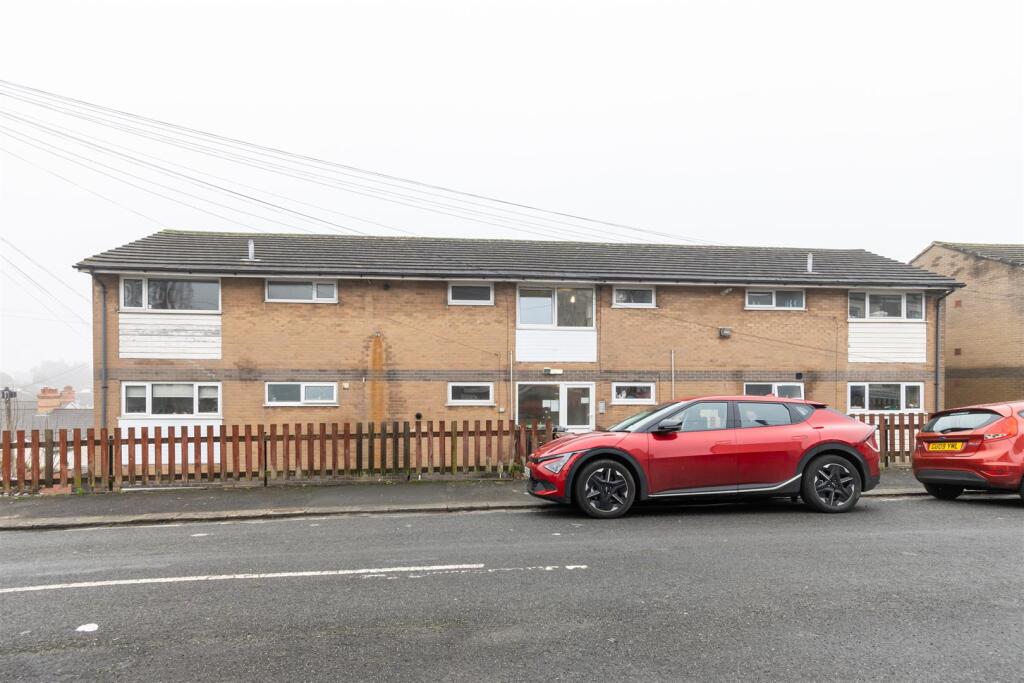 Main image of property: Pontypridd Street, Barry