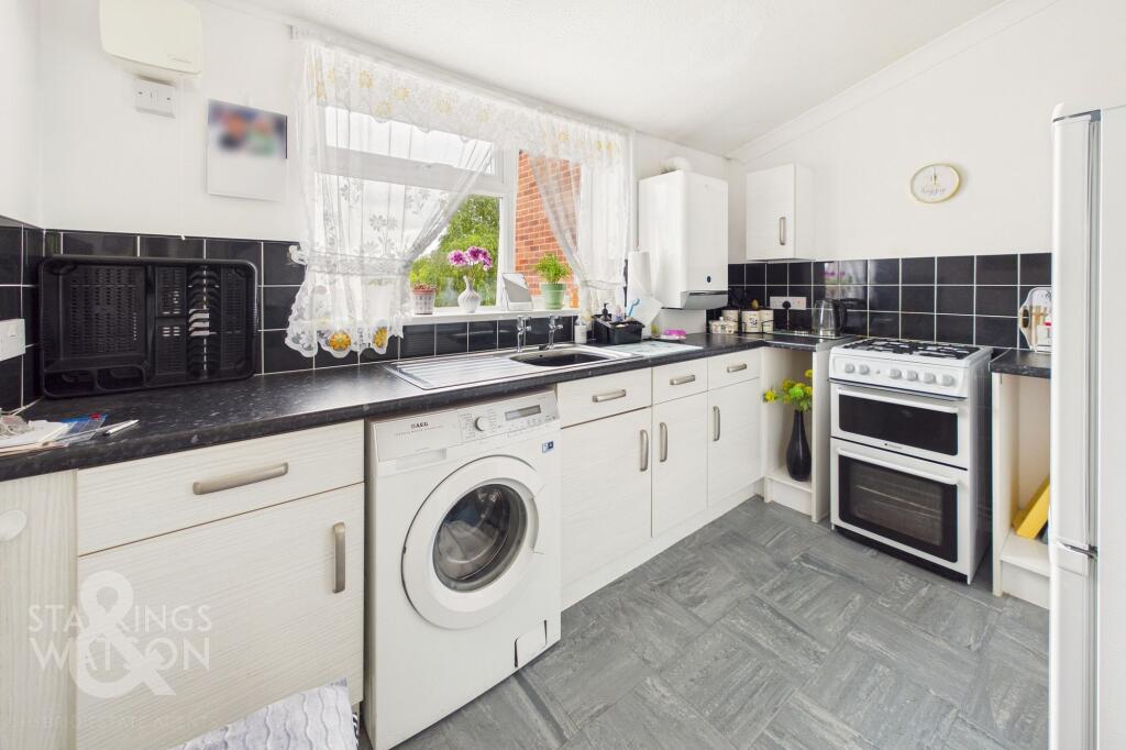 Apartment in Norwich - View 3