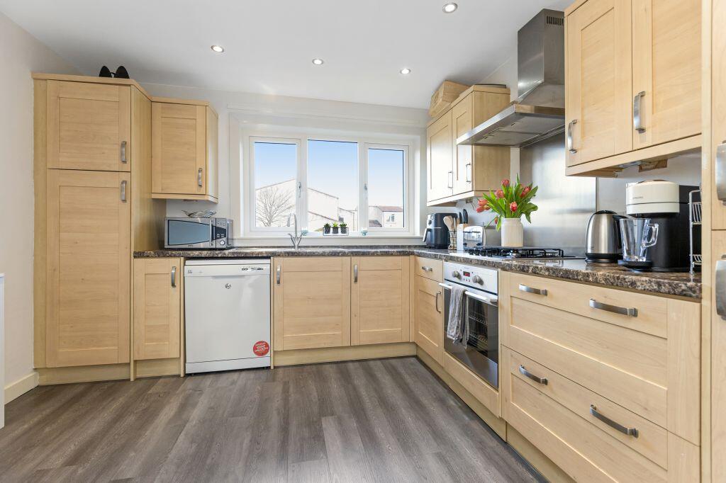 House in Edinburgh, Bughtlin, East Craigs - View 4