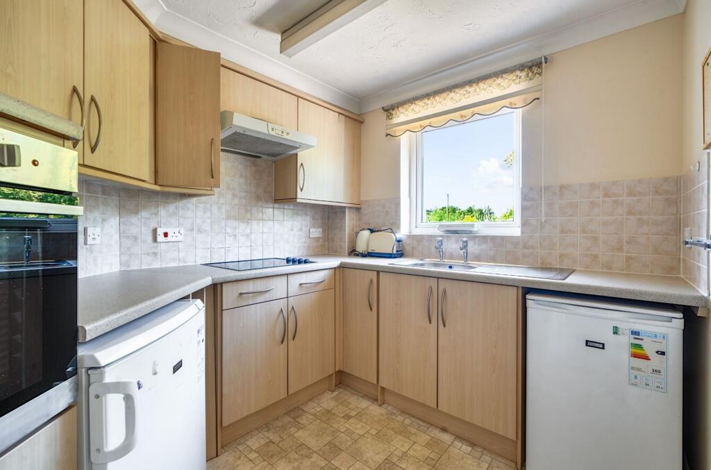 Apartment in Chichester - View 3