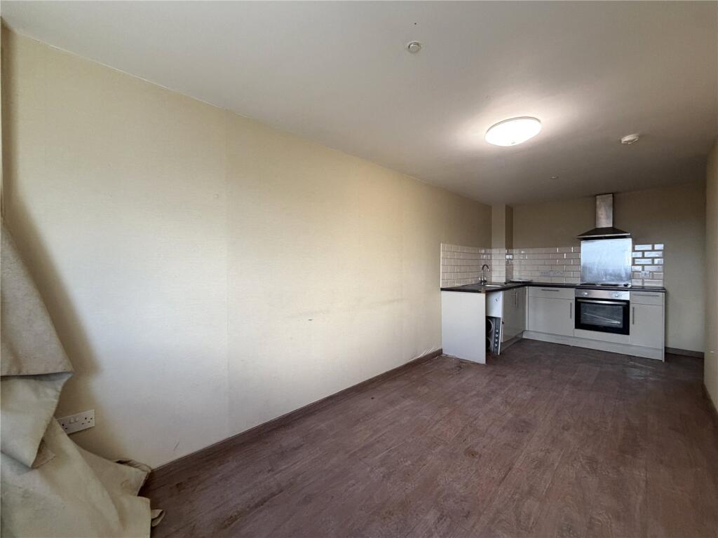 Trinity Road, Bootle, L20 photo 4