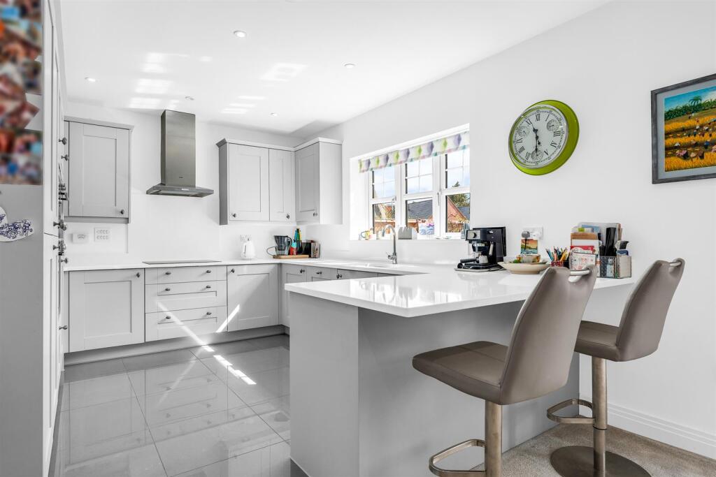 House in St Albans - View 5
