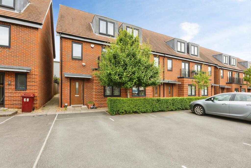 Main image of property: Tidman Road, Reading