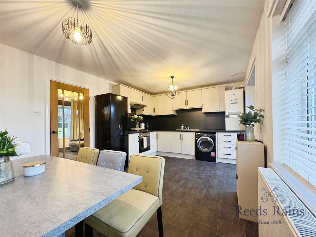 House in Newcastle upon Tyne, Westerhope - More