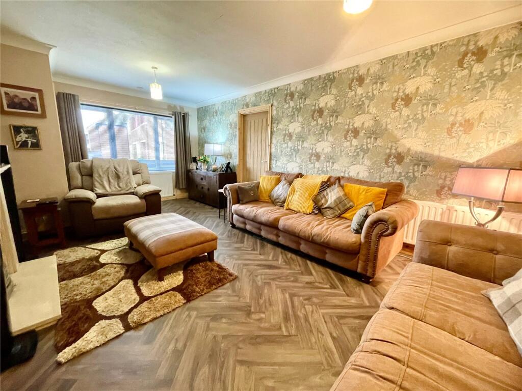 Formby Place, Ashton-on-Ribble, Preston, Lancashire, PR2 photo 2