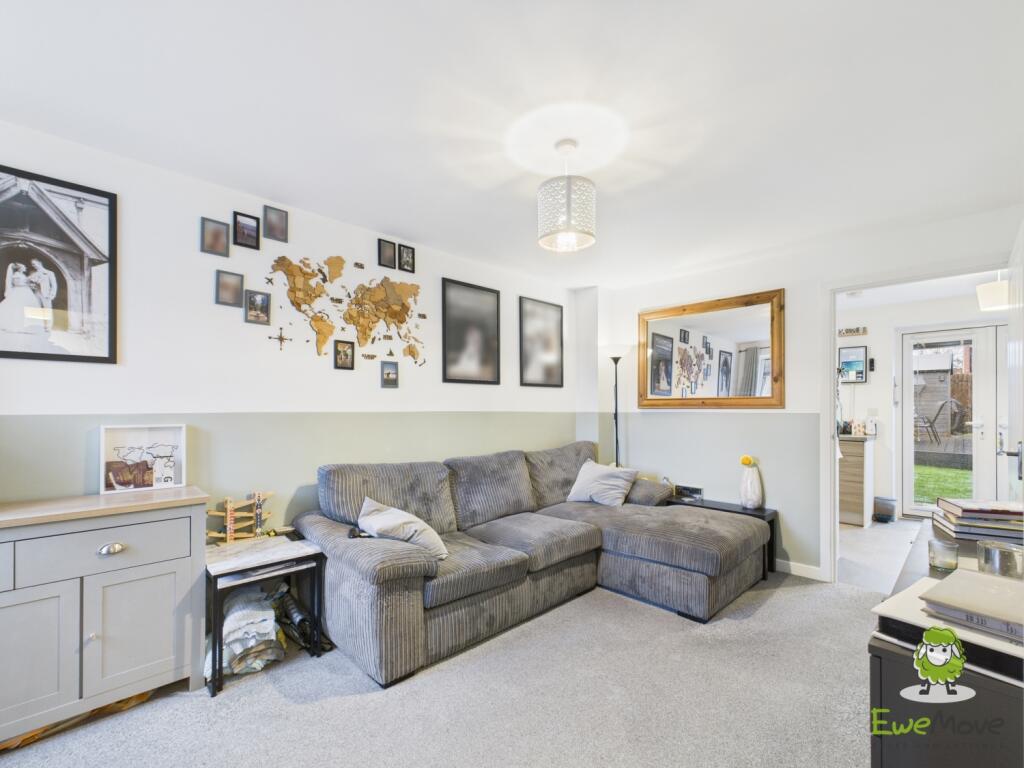 Bloxham Close, Basingstoke, RG24 photo 4