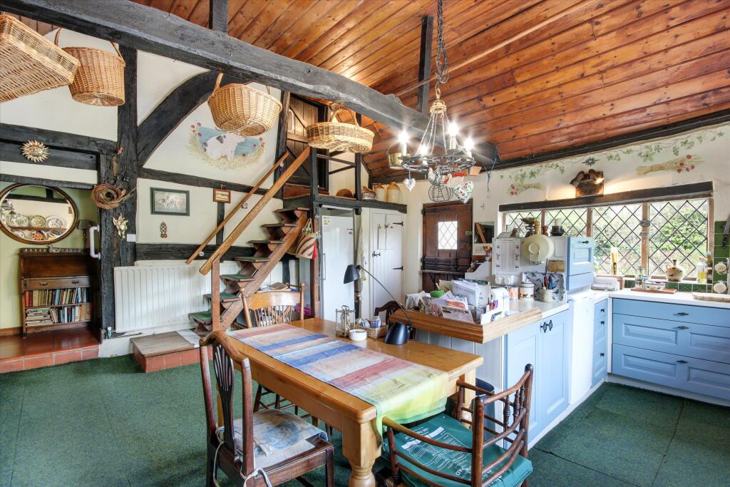 House in Sevenoaks, Edenbridge - View 5