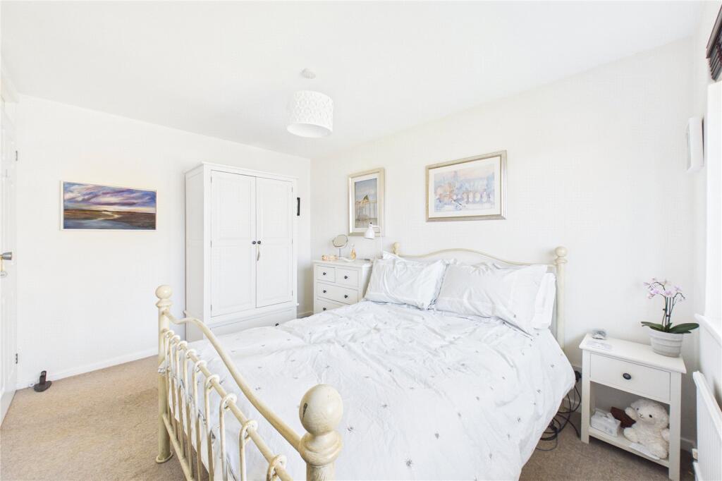 House in Redhill - View 4