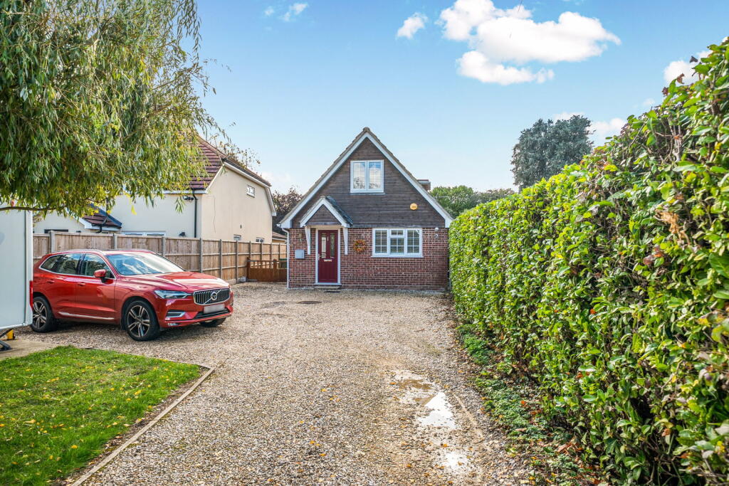 4-bed detached on Hatch Lane, Old Basing, Basingstoke RG24 7EB, £650,000