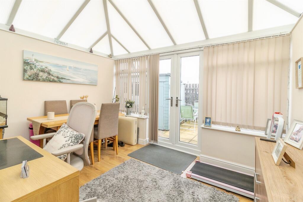 Main image of property: Bergamot Gardens, Walnut Tree, Milton Keynes
