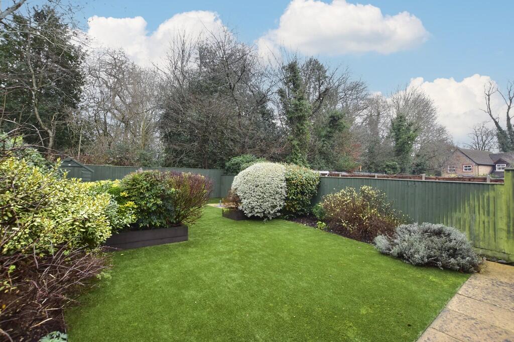 House in Watford, Hertfordshire - View 6